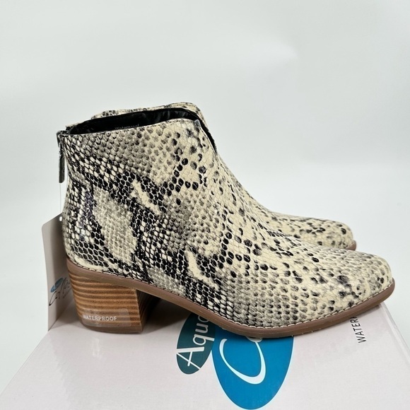 Aqua College NIB Blondo Women’s Emily Leather Snakeprint Waterproof Booties 6.5 - Picture 1 of 14